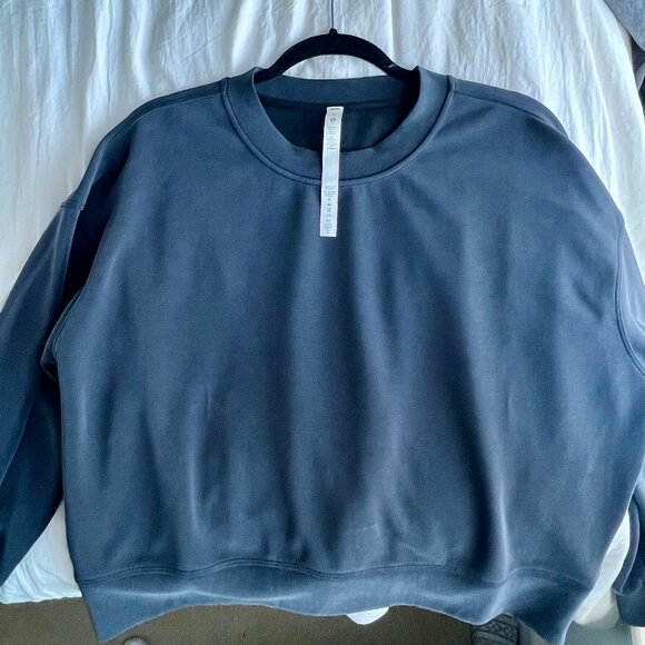 EUC Lululemon Perfectly Oversized Cropped Crew Softstreme size 6 - Picture 1 of 7